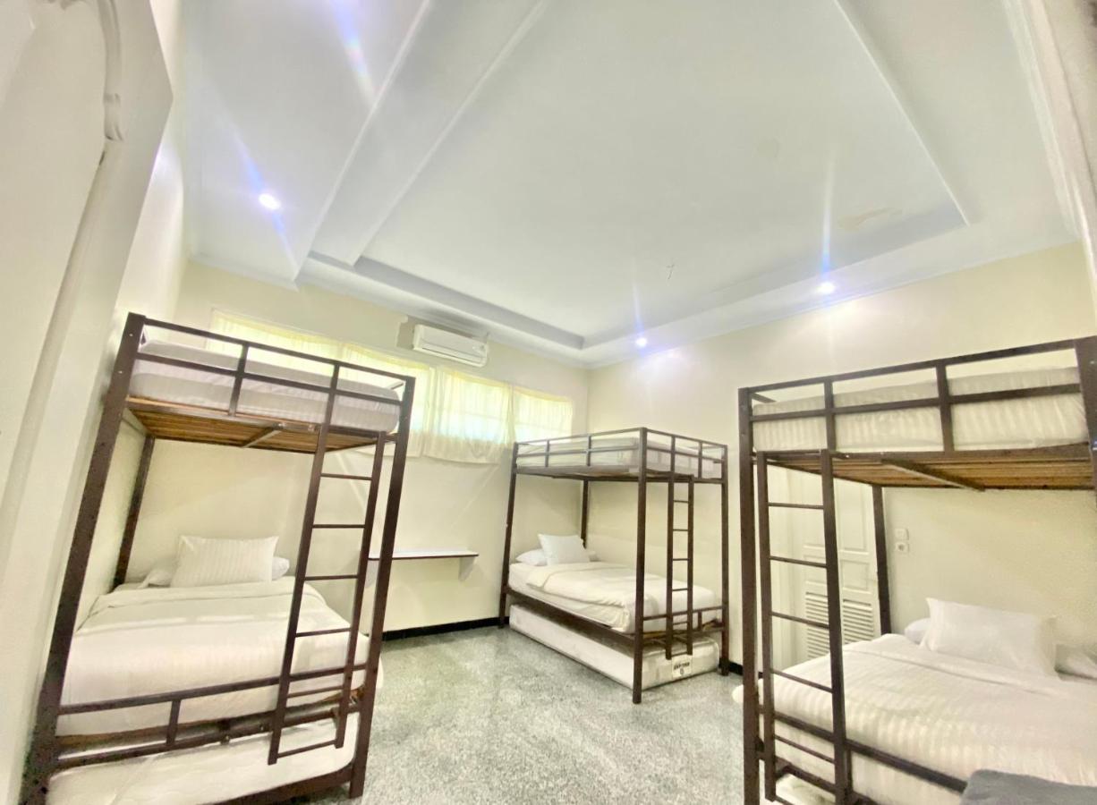 Sentosa Lodge Padang  Eksteriør billede